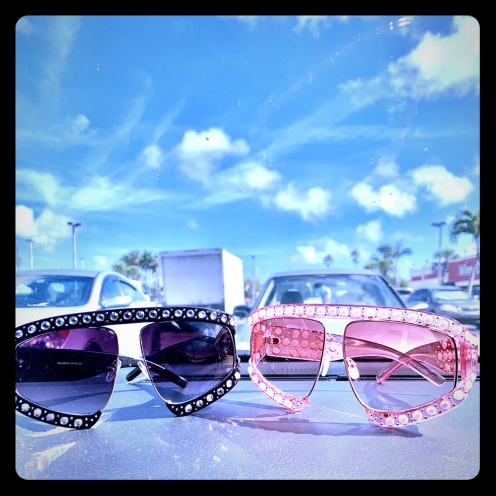 🔥Oversized Unique Sunglasses🔥